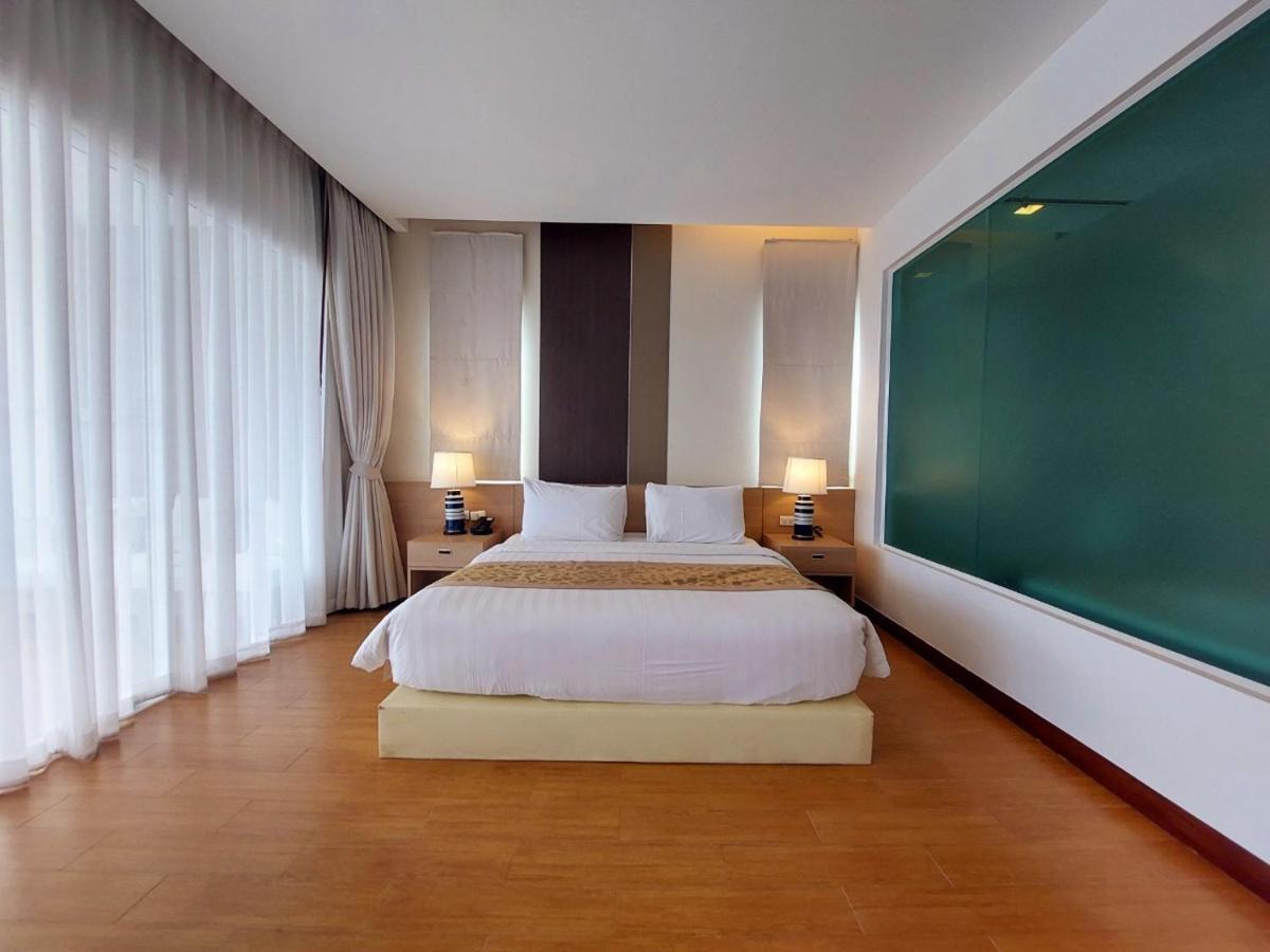 The Pelican Krabi Bagian luar foto
